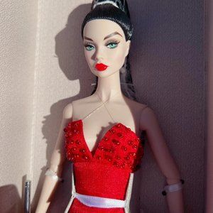 Poppy Parker sizzling in Paris, Fashion Royalty